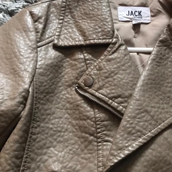 Leather jacket - Picture 2 of 2